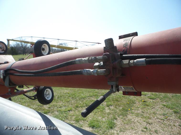 image for item AY9518 Grain King 12X82 grain auger