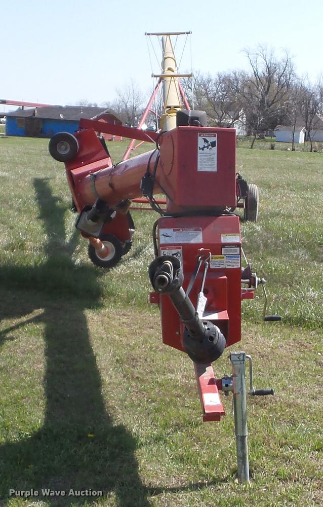 image for item AY9519 Westfield MK100-71 grain auger