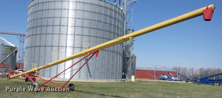 image for item AY9519 Westfield MK100-71 grain auger