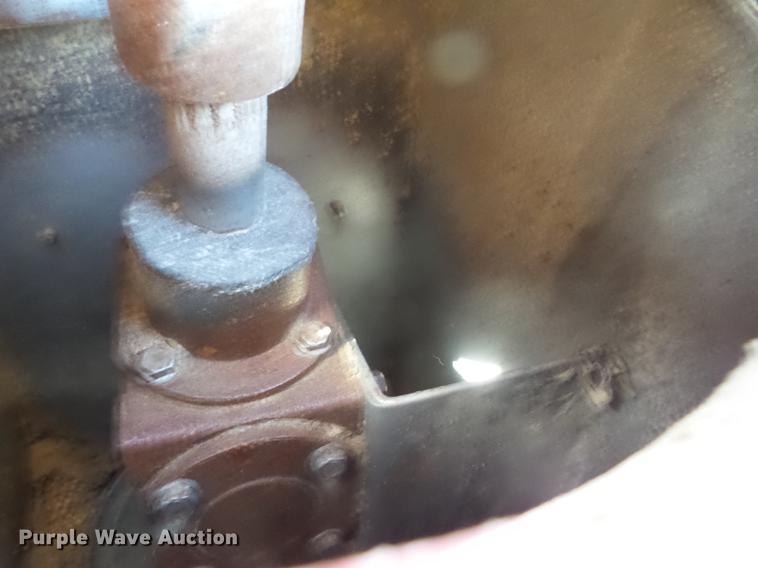 image for item AY9519 Westfield MK100-71 grain auger