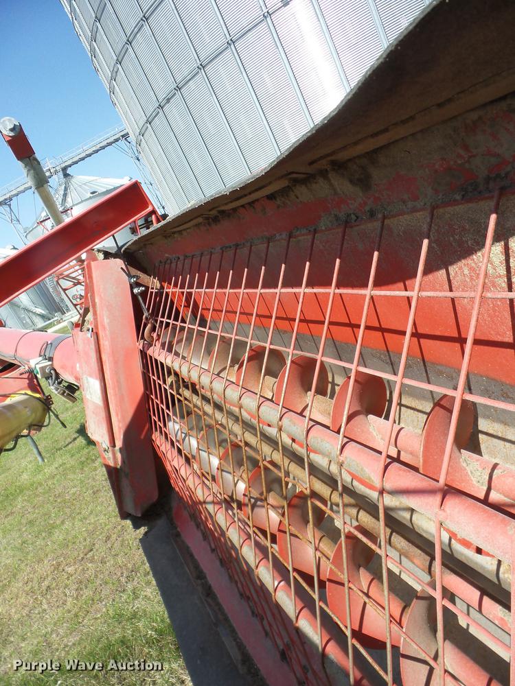 image for item AY9519 Westfield MK100-71 grain auger