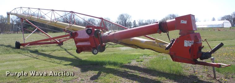 image for item AY9521 Westfield MK130-91 Plus grain auger