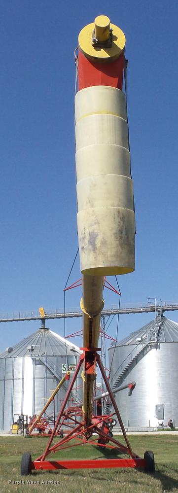 image for item AY9521 Westfield MK130-91 Plus grain auger