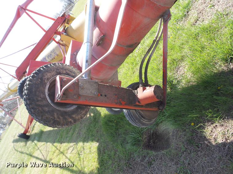 image for item AY9521 Westfield MK130-91 Plus grain auger