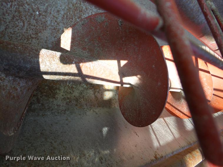 image for item AY9521 Westfield MK130-91 Plus grain auger