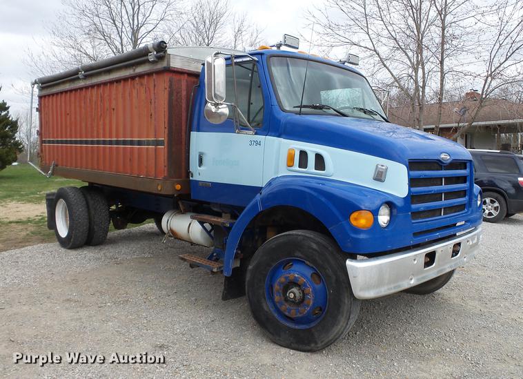 image for item DB7178 2000 Sterling L7501 grain truck