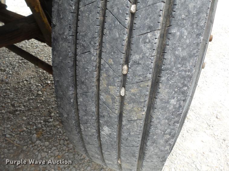 image for item DB7178 2000 Sterling L7501 grain truck