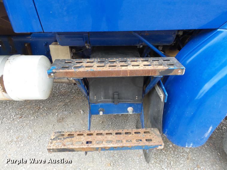 image for item DB7178 2000 Sterling L7501 grain truck