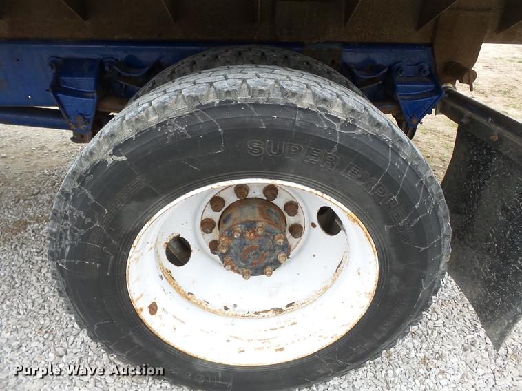 image for item DB7178 2000 Sterling L7501 grain truck