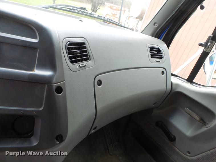 image for item DB7178 2000 Sterling L7501 grain truck