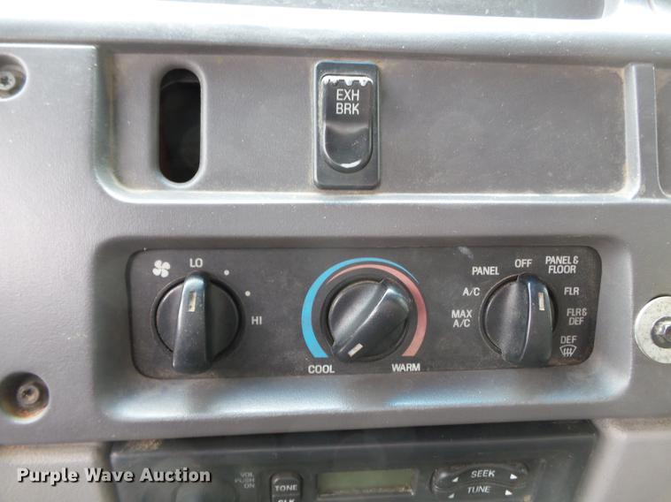 image for item DB7178 2000 Sterling L7501 grain truck