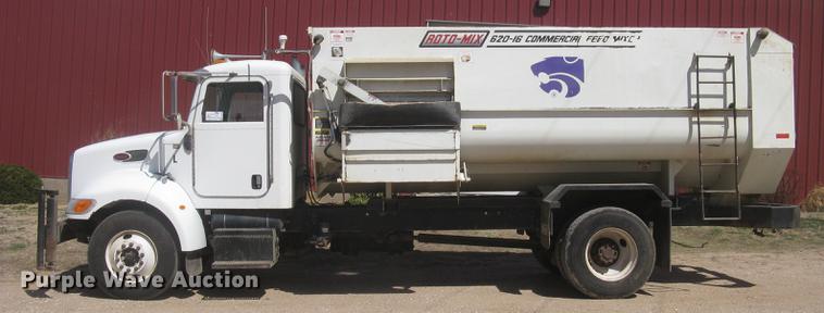 image for item DC2294 2008 Peterbilt 335 feed mixer truck
