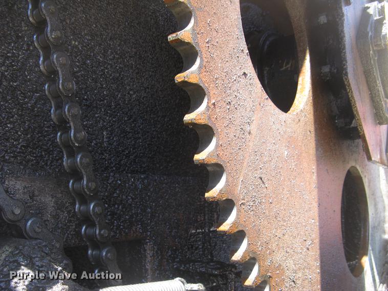 image for item DC2294 2008 Peterbilt 335 feed mixer truck