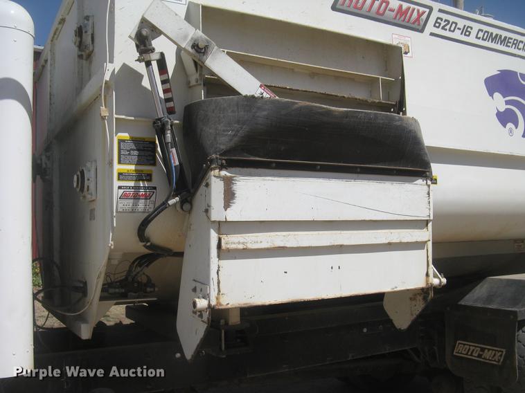 image for item DC2294 2008 Peterbilt 335 feed mixer truck