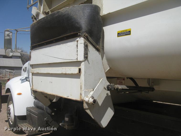 image for item DC2294 2008 Peterbilt 335 feed mixer truck