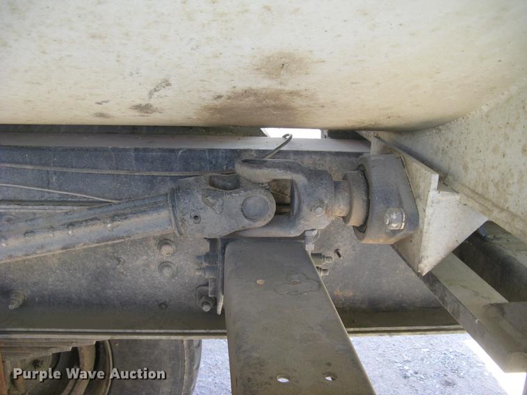 image for item DC2294 2008 Peterbilt 335 feed mixer truck