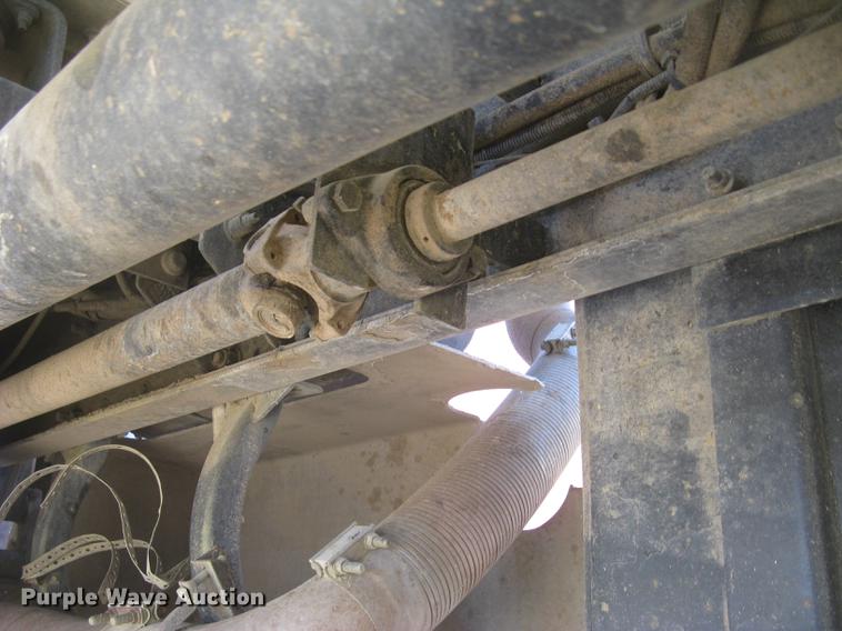 image for item DC2294 2008 Peterbilt 335 feed mixer truck