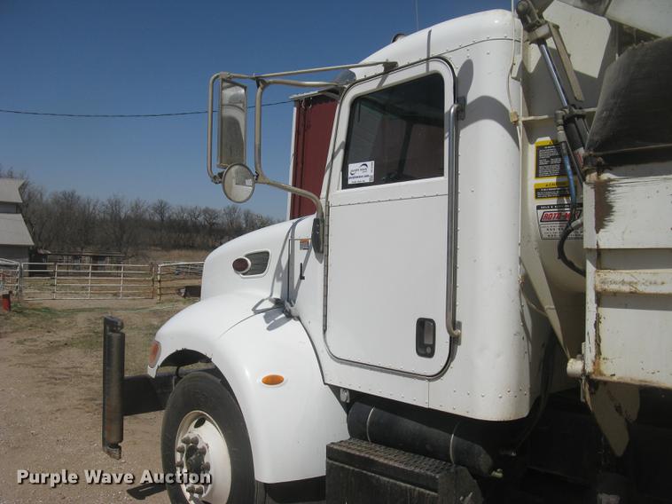 image for item DC2294 2008 Peterbilt 335 feed mixer truck