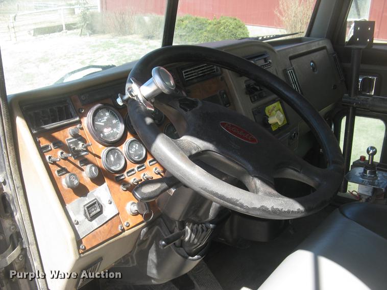 image for item DC2294 2008 Peterbilt 335 feed mixer truck