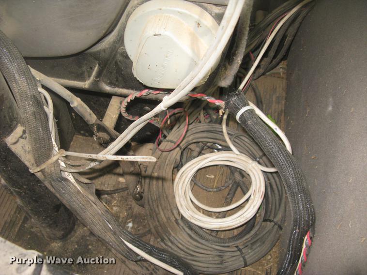 image for item DC2294 2008 Peterbilt 335 feed mixer truck