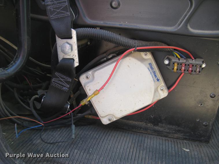 image for item DC2294 2008 Peterbilt 335 feed mixer truck