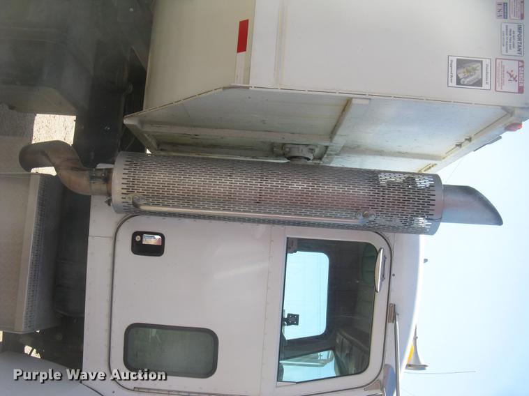 image for item DC2294 2008 Peterbilt 335 feed mixer truck