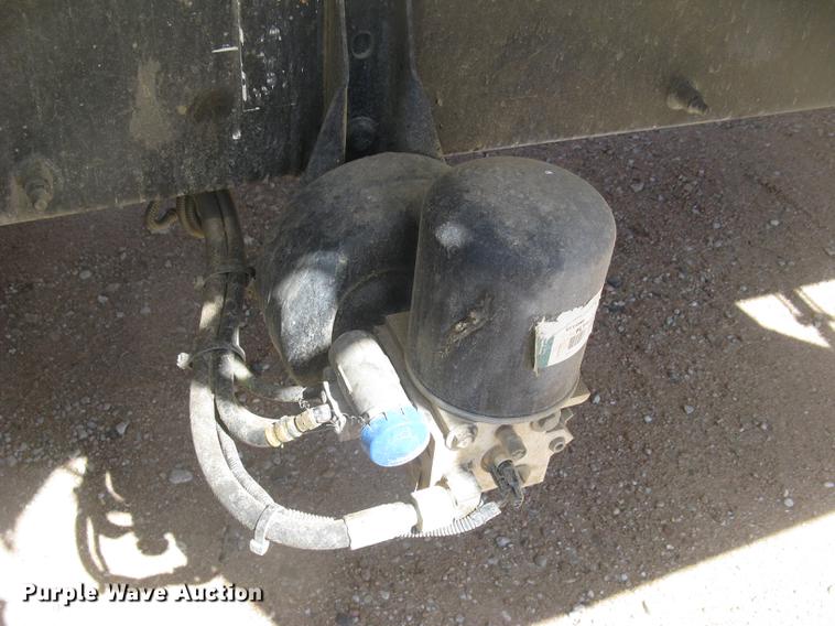 image for item DC2294 2008 Peterbilt 335 feed mixer truck