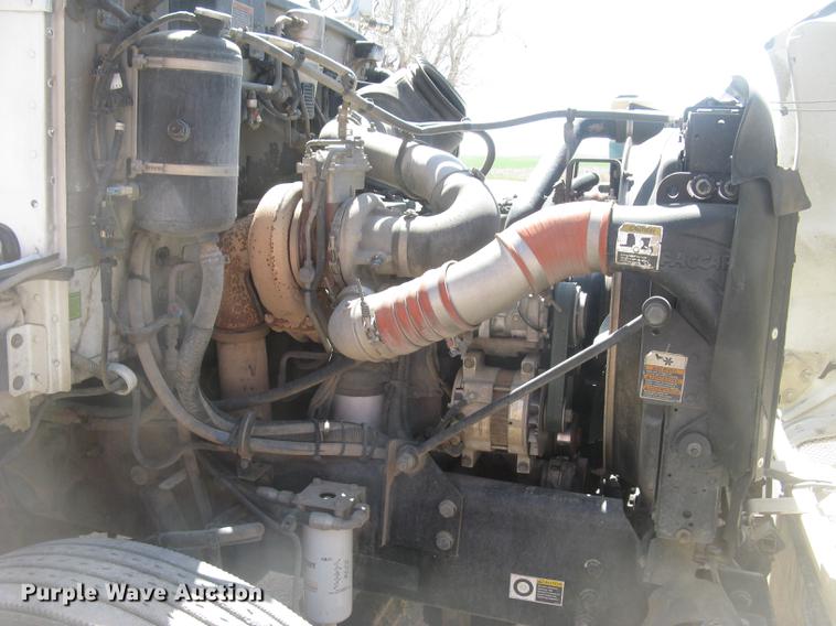 image for item DC2294 2008 Peterbilt 335 feed mixer truck