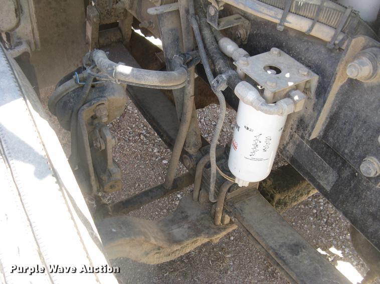 image for item DC2294 2008 Peterbilt 335 feed mixer truck