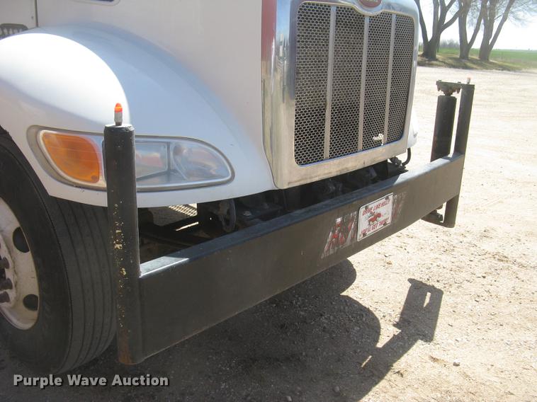 image for item DC2294 2008 Peterbilt 335 feed mixer truck