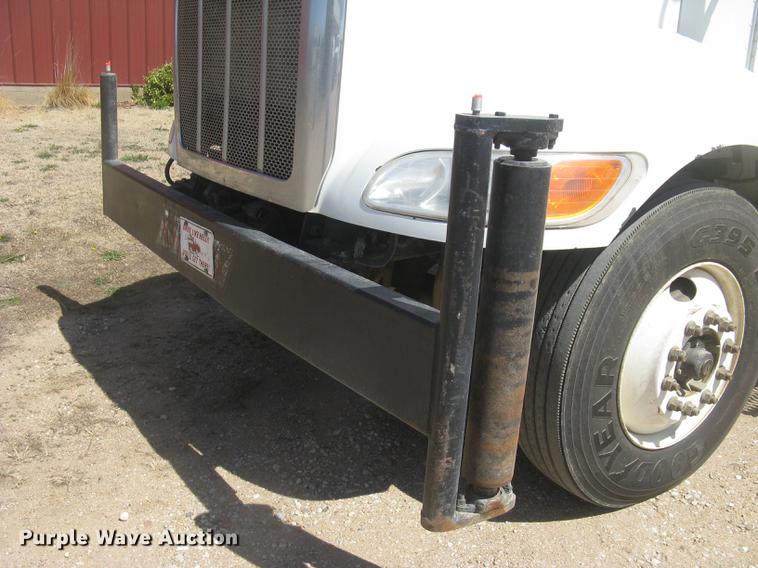 image for item DC2294 2008 Peterbilt 335 feed mixer truck