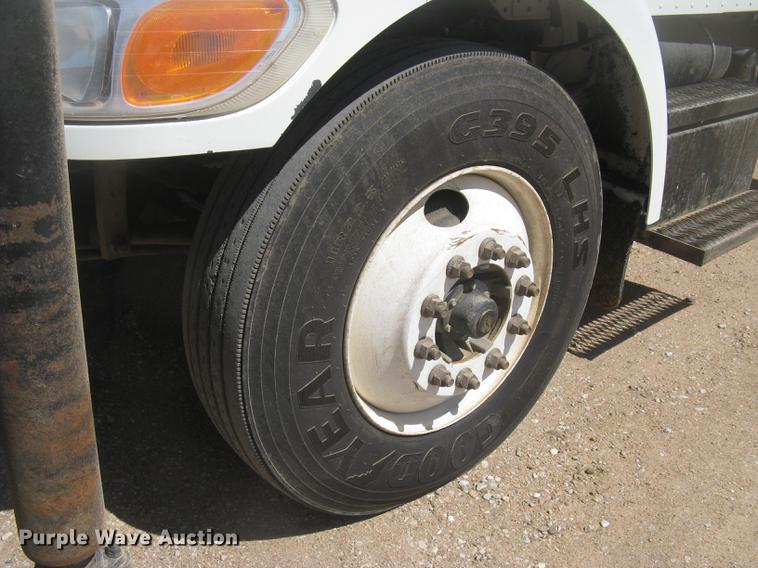 image for item DC2294 2008 Peterbilt 335 feed mixer truck