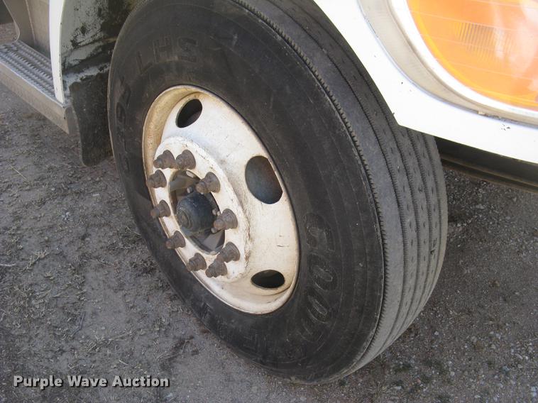 image for item DC2294 2008 Peterbilt 335 feed mixer truck