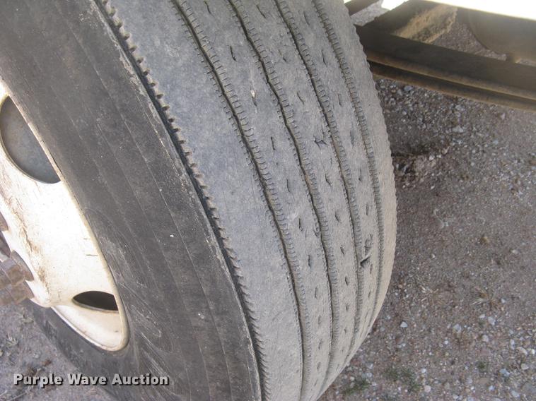 image for item DC2294 2008 Peterbilt 335 feed mixer truck