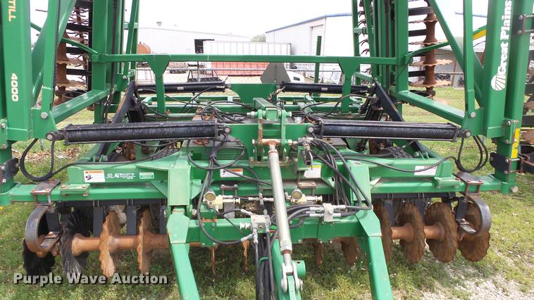 image for item DC3012 2006 Great Plains 4000TT vertical tillage