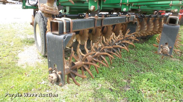 image for item DC3012 2006 Great Plains 4000TT vertical tillage