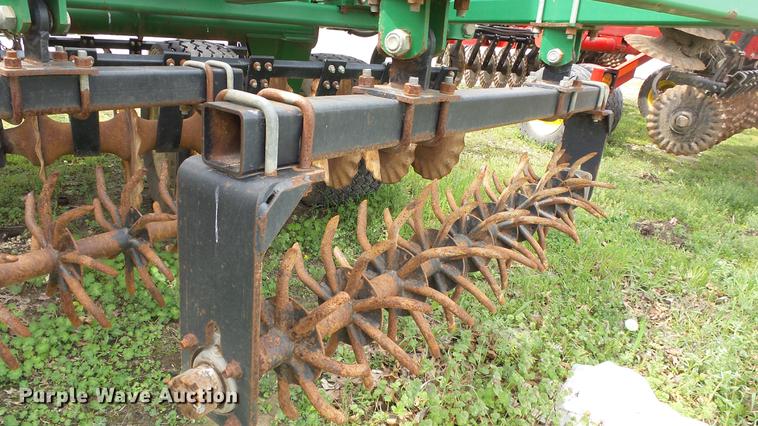 image for item DC3012 2006 Great Plains 4000TT vertical tillage