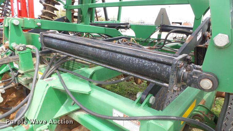 image for item DC3012 2006 Great Plains 4000TT vertical tillage