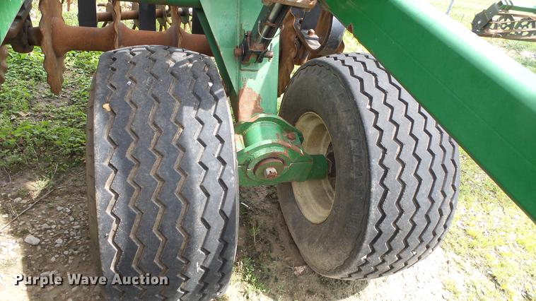 image for item DC3012 2006 Great Plains 4000TT vertical tillage
