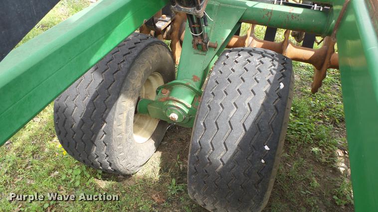 image for item DC3012 2006 Great Plains 4000TT vertical tillage