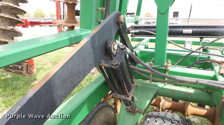 image for item DC3012 2006 Great Plains 4000TT vertical tillage