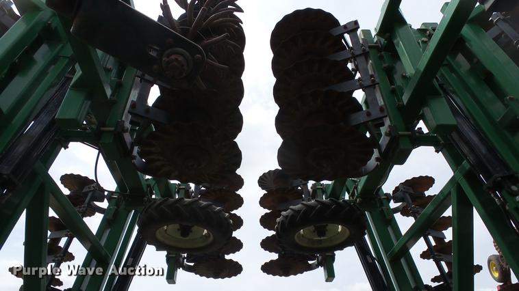 image for item DC3012 2006 Great Plains 4000TT vertical tillage
