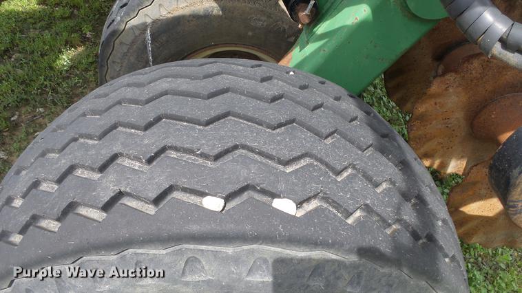 image for item DC3012 2006 Great Plains 4000TT vertical tillage