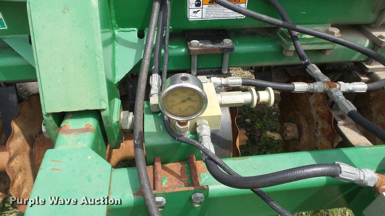 image for item DC3012 2006 Great Plains 4000TT vertical tillage