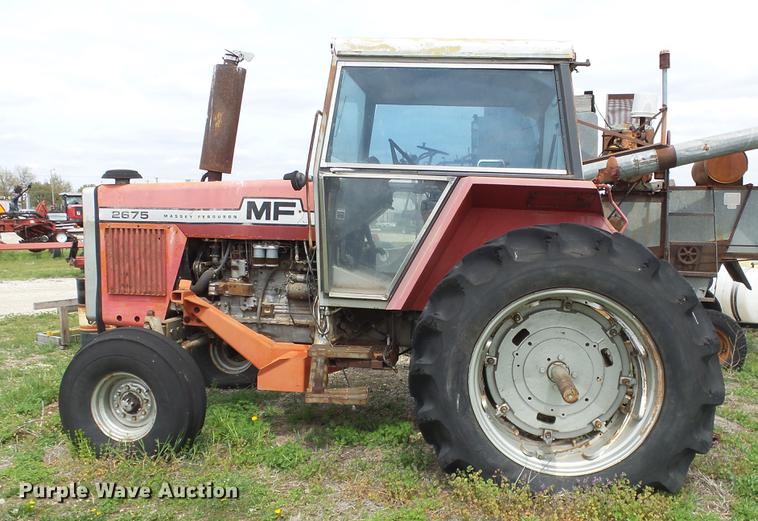 image for item DC3013 1980 Massey Ferguson 2675 tractor