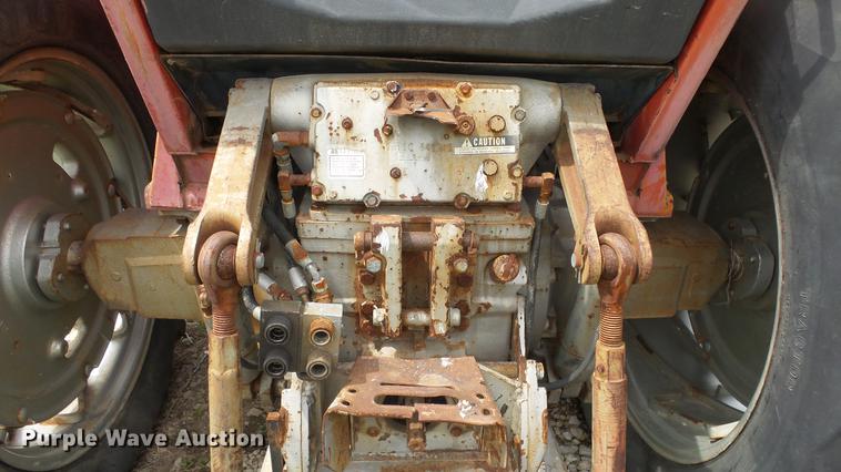 image for item DC3013 1980 Massey Ferguson 2675 tractor