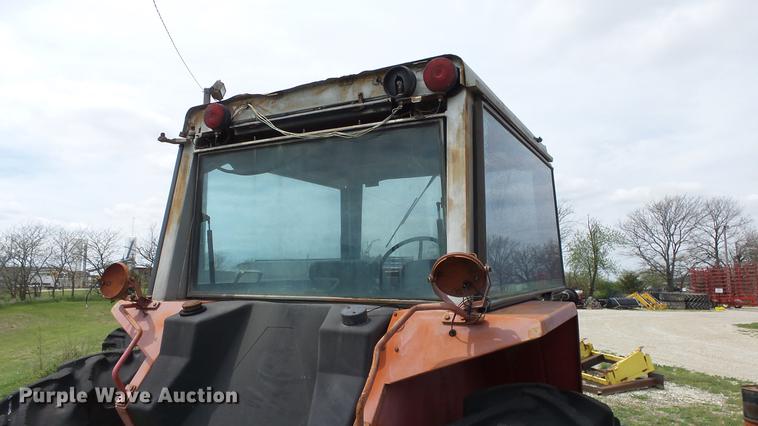 image for item DC3013 1980 Massey Ferguson 2675 tractor