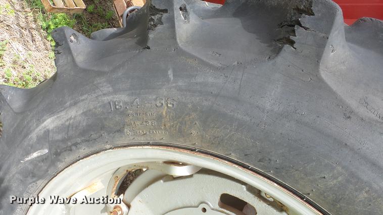 image for item DC3013 1980 Massey Ferguson 2675 tractor