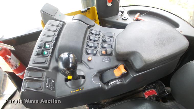 image for item DC3030 2013 Ag-Chem TerraGator TG8400 dry applicator