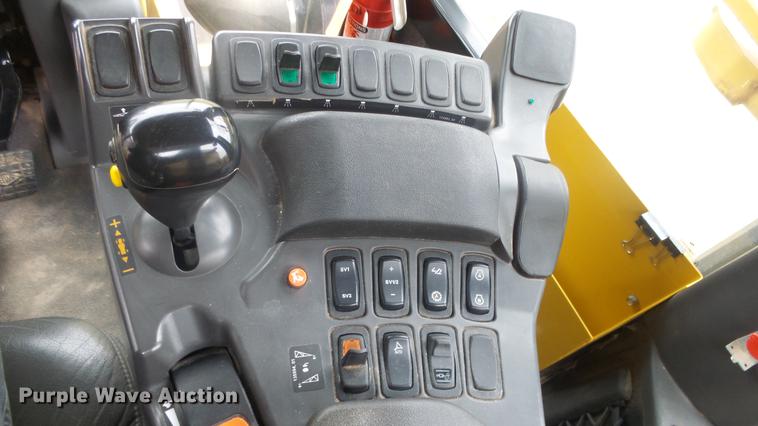 image for item DC3030 2013 Ag-Chem TerraGator TG8400 dry applicator